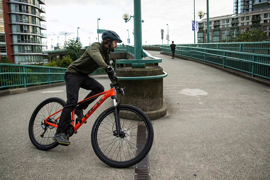 ちなみにLサイズでしょうか29インチ マウンテンバイク MTB